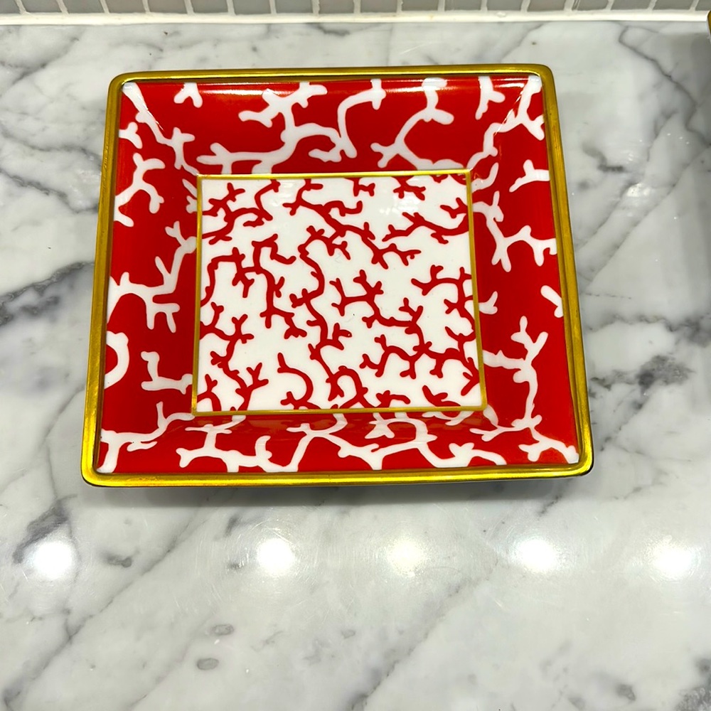 Raynaud candy dish